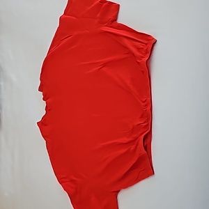 Alo yoga high mock neck crop Tshirt. Cherry red. Size M